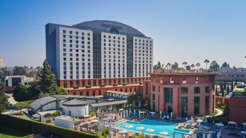 Hyatt-Regency-La-Jolla-at-Aventine-P177-Exterior-Pool.16x9